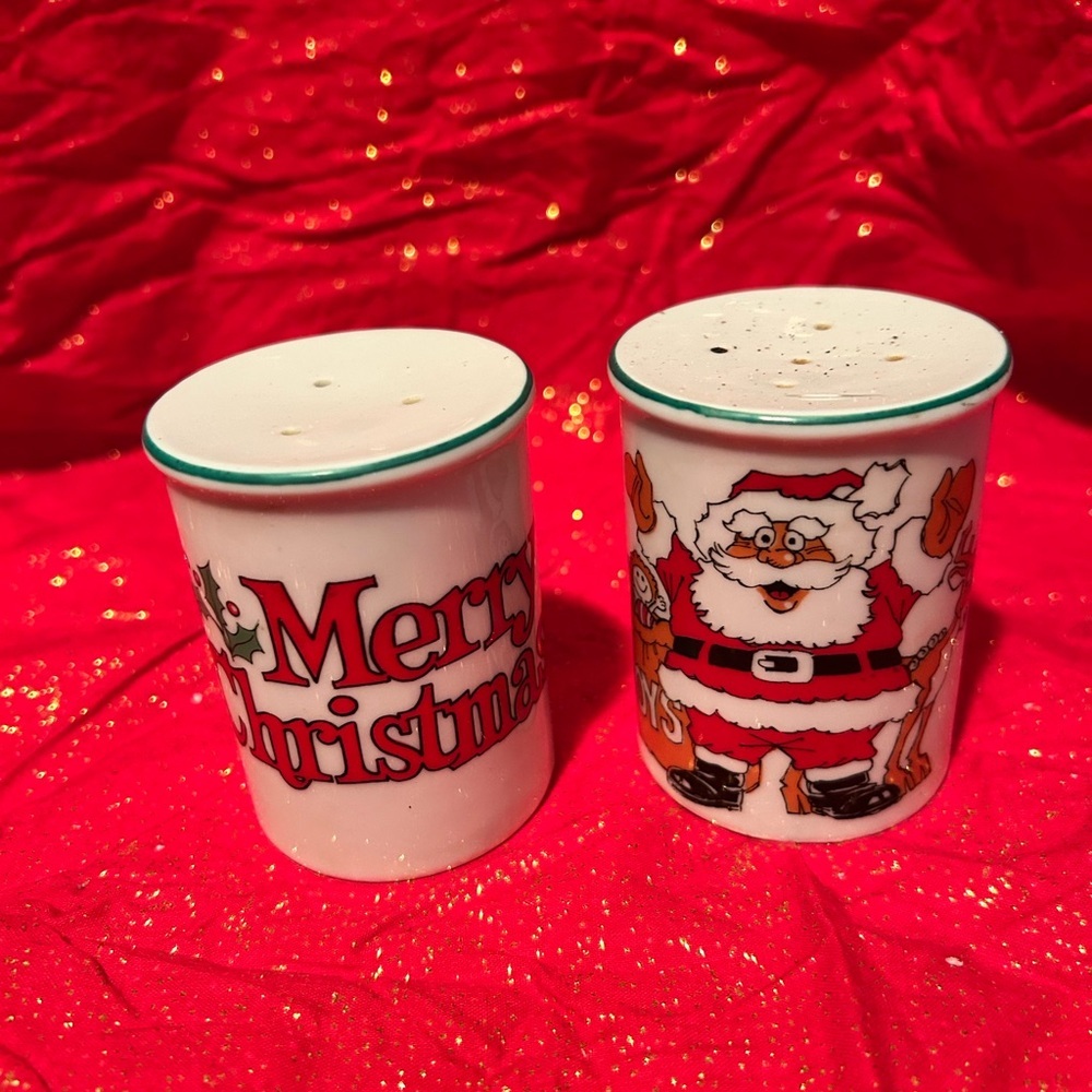 Vintage Christmas Santa Salt and Pepper Shakers- made in Japan- new or like new